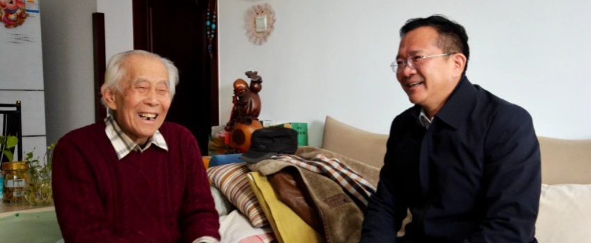 中國樂凱黨委領導看望慰問樂凱老領導、老專家、老干部、老黨員及生活困難職工